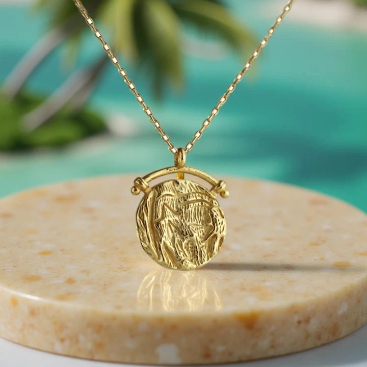 LYRAE MEDALLION