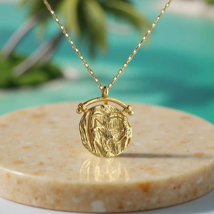 LYRAE MEDALLION