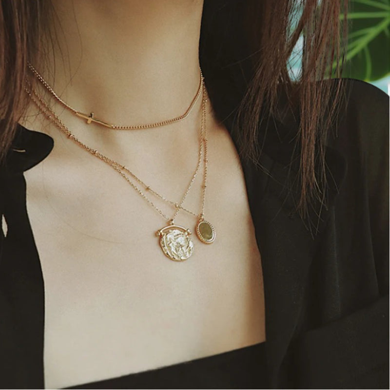 LYRAE MEDALLION