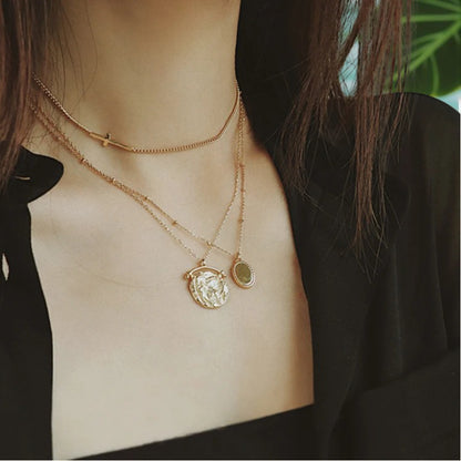 LYRAE MEDALLION
