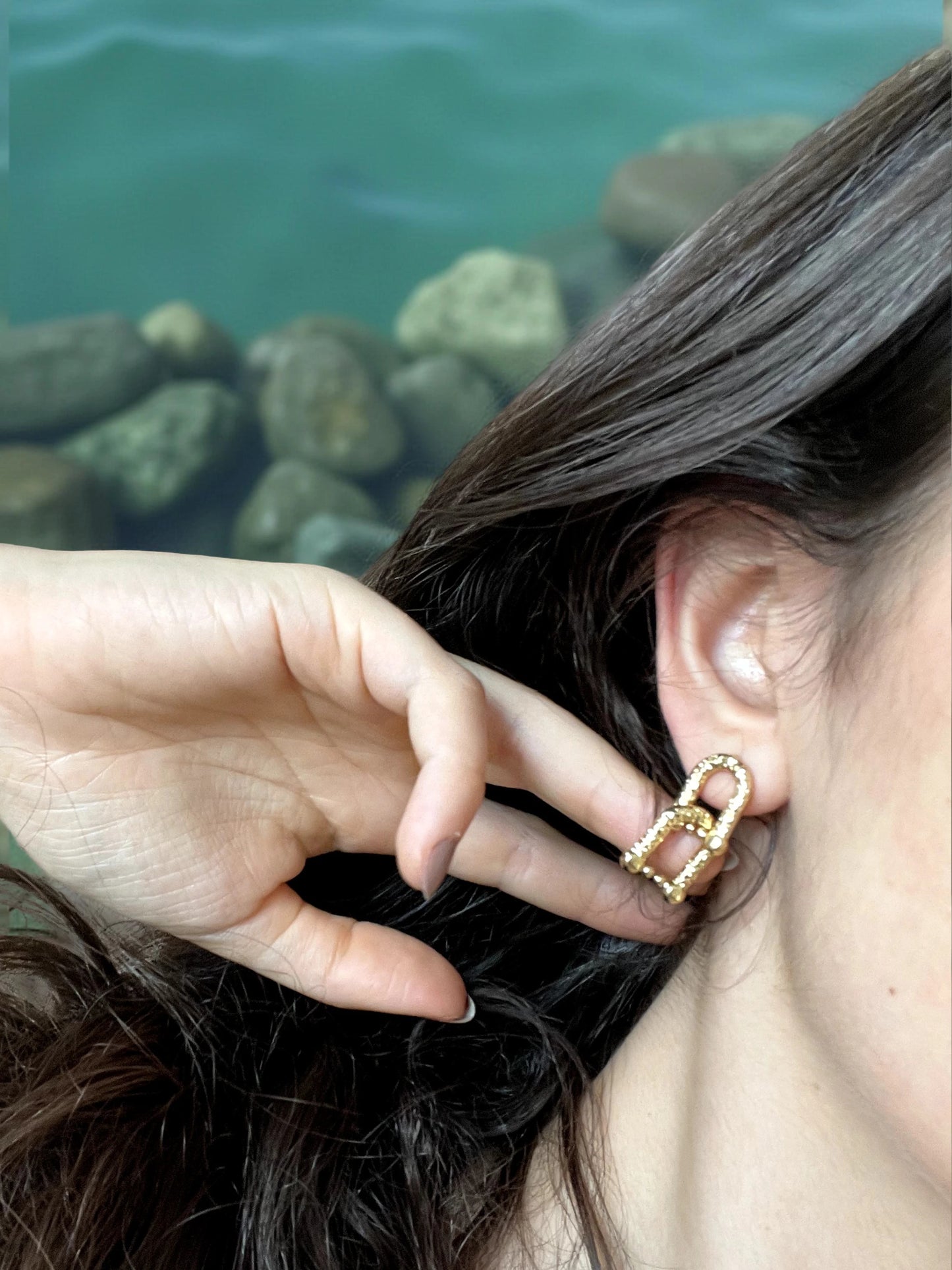 ONDRA EARRINGS | Irregular Steel Hoops 